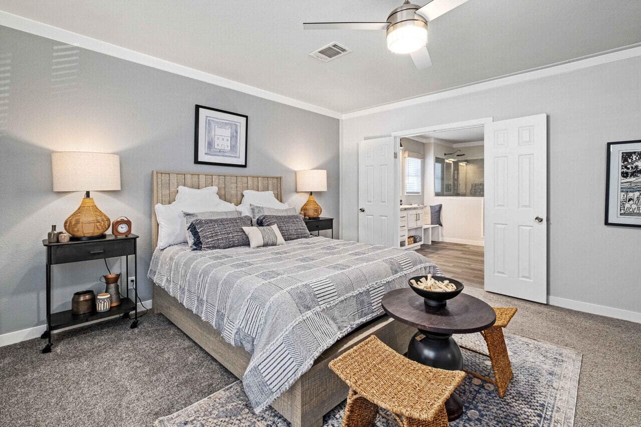 Belterra ii 32684b bedroom home features