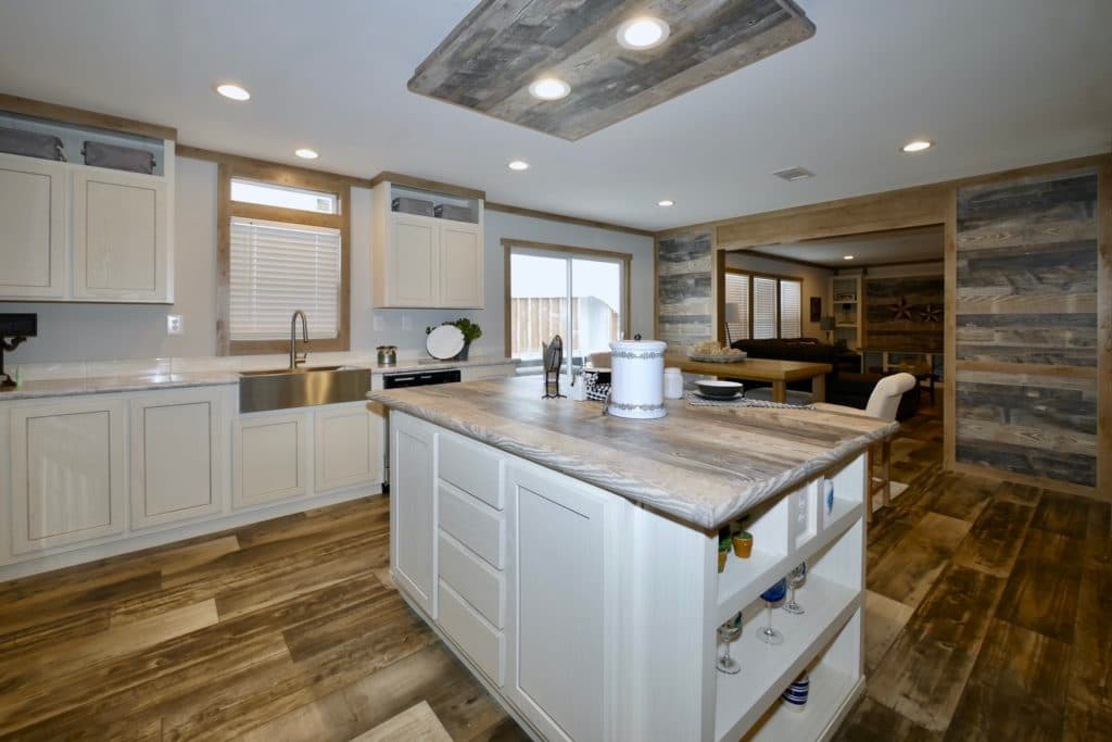 Mariana 9776 kitchen home features