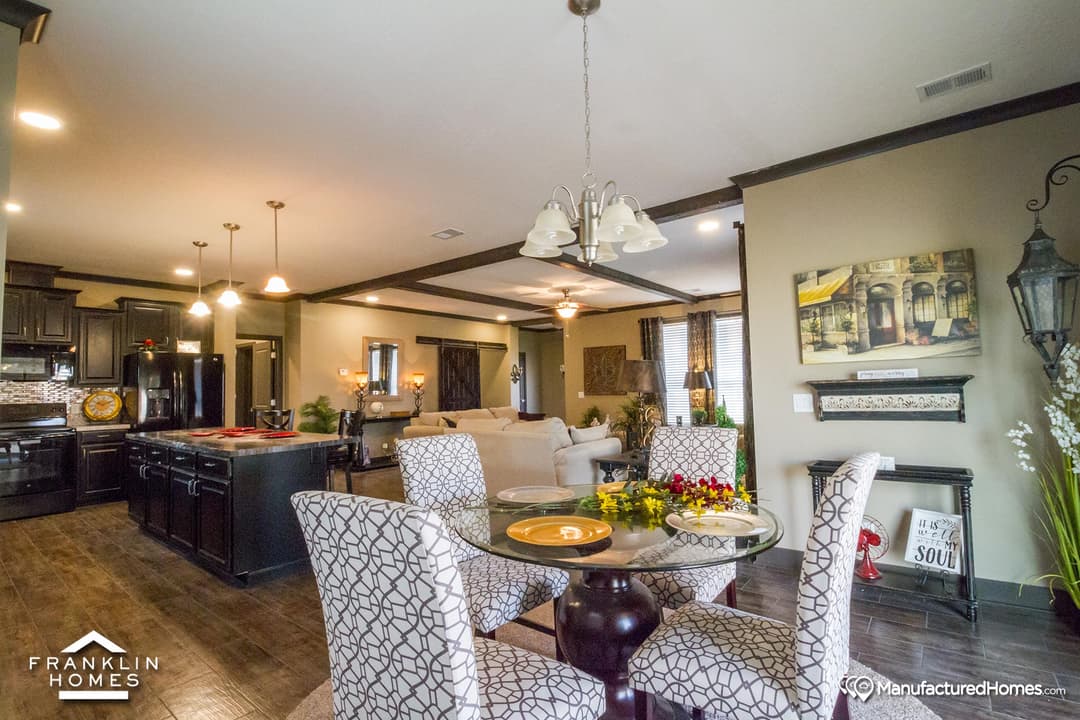 Nandina i interior home features