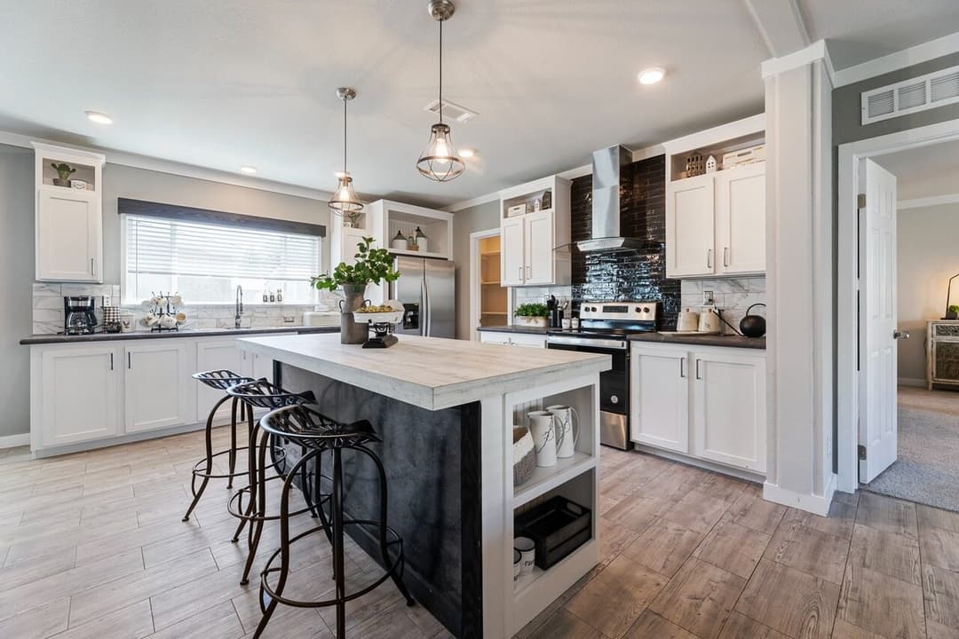 Urban value 32563a kitchen home features