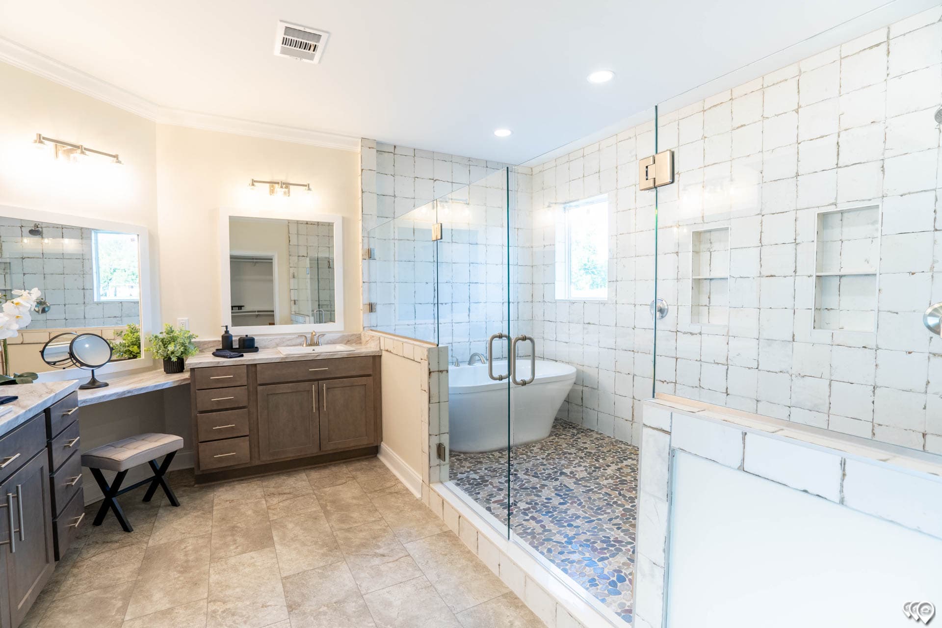 The lost creek bathroom home features