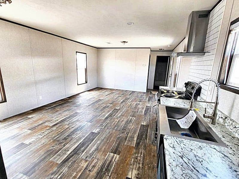 The graceland  kitchen home features