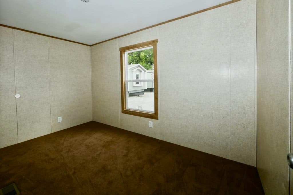 Aries 9166 bedroom home features