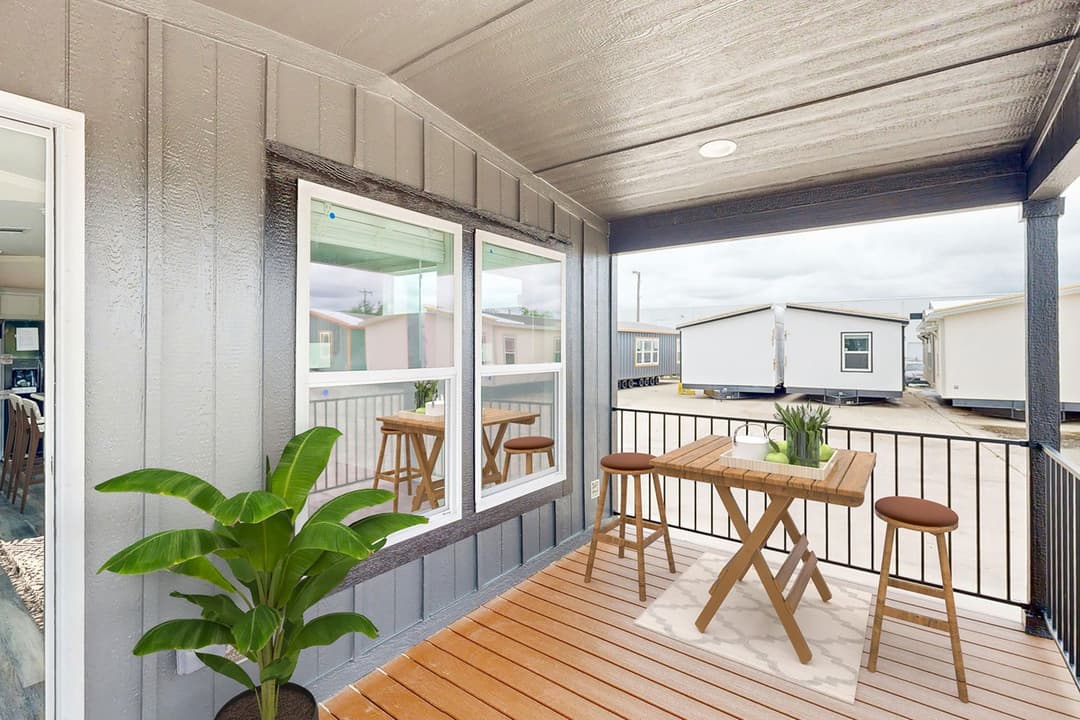 Crest d45vm hero and exterior home features