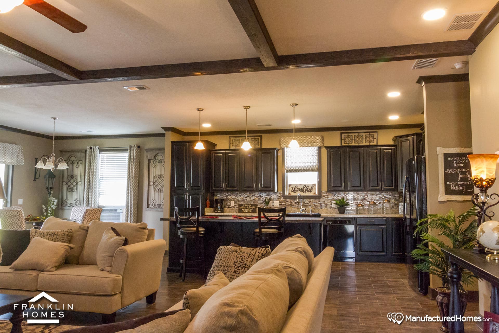 Nandina i interior home features