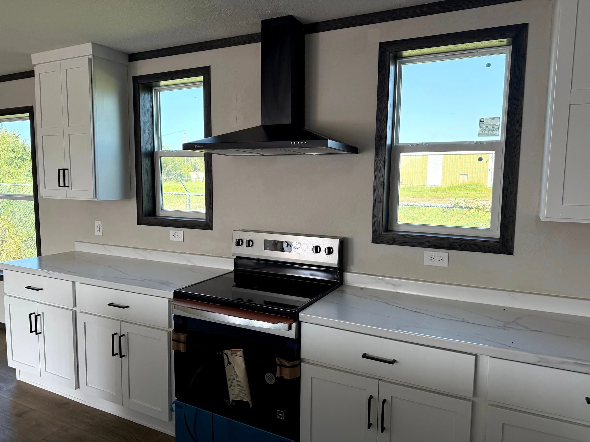 Skyline embrace 3276 kitchen home features