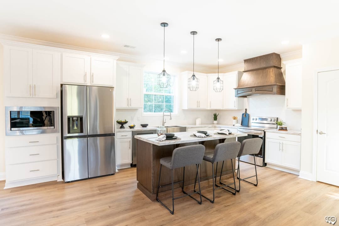 The riverview kitchen home features