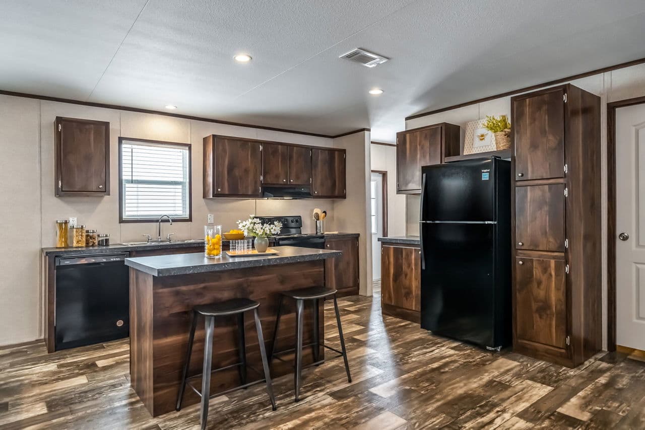 Prime clay 135 kitchen home features