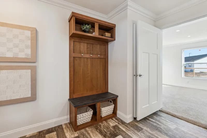 Prairie dune 8808 interior home features