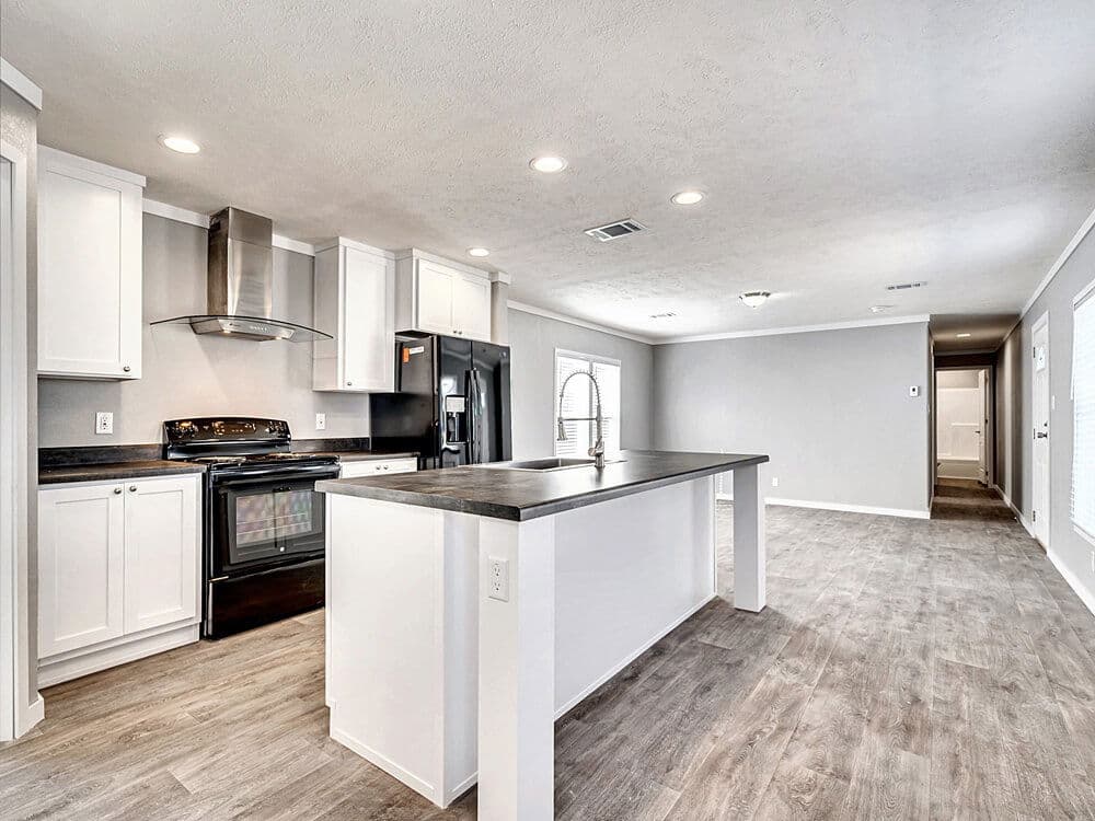 The tony kitchen home features