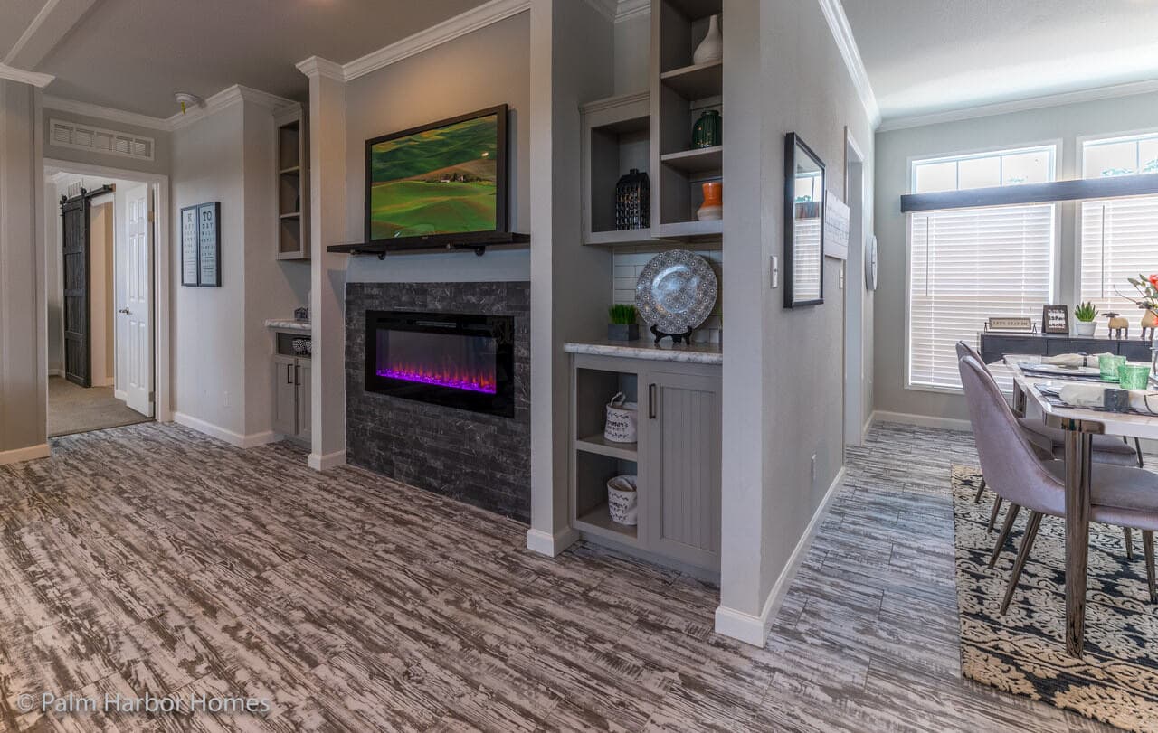 Vintage farmhouse 32643c interior home features