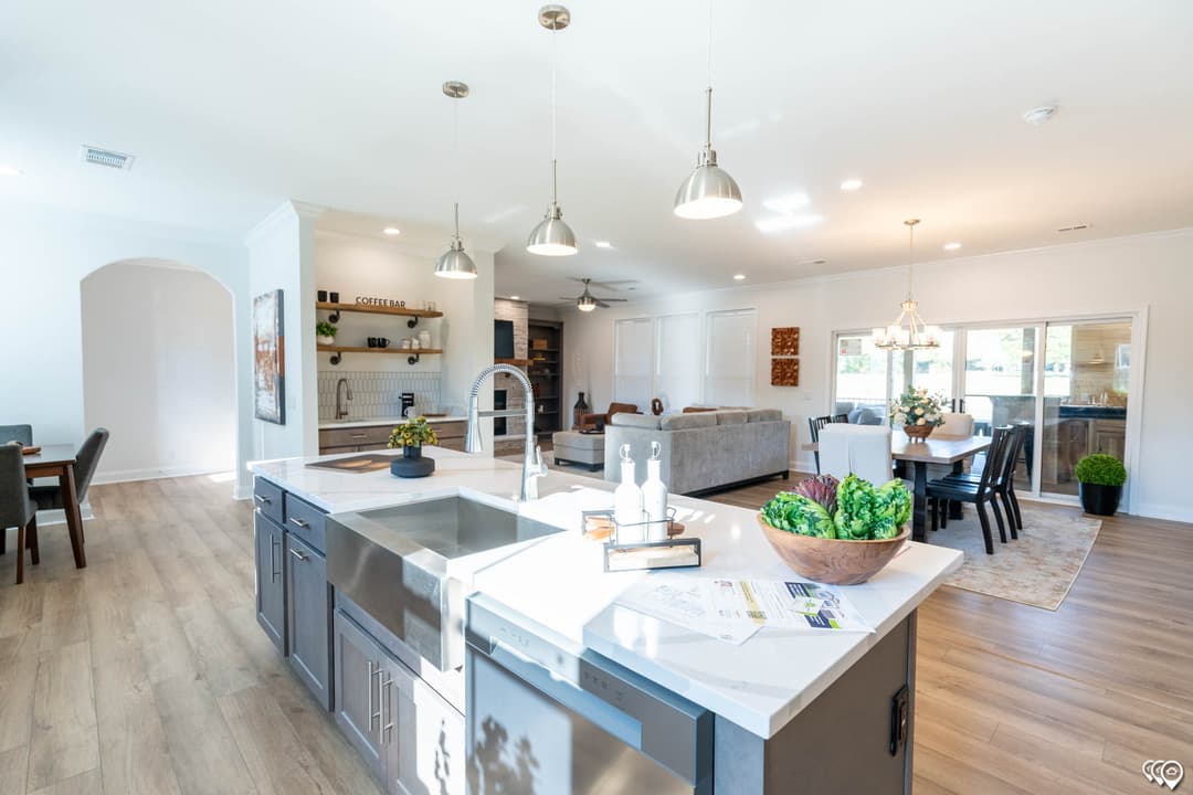 The lost creek kitchen home features