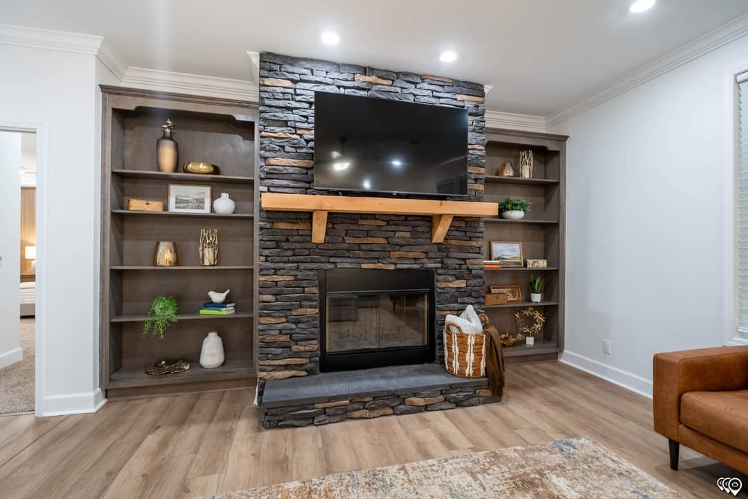 The lost creek interior home features