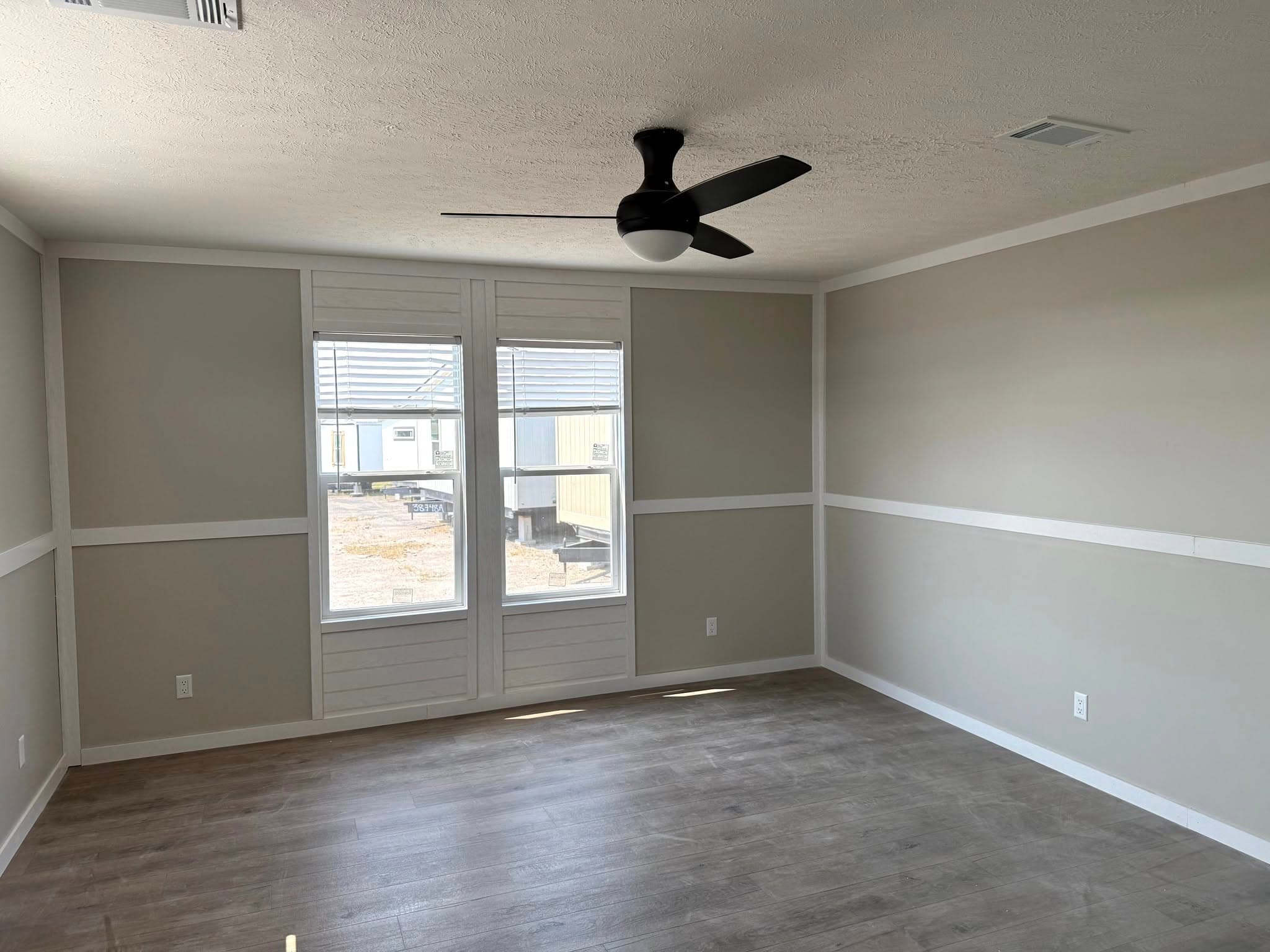 Valumax32684f interior home features