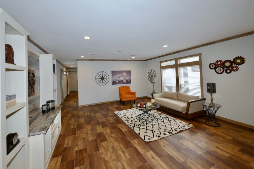 Isabel 9676 interior home features