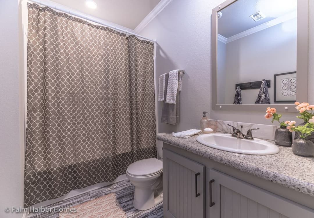 Vintage farmhouse 32643c bathroom home features