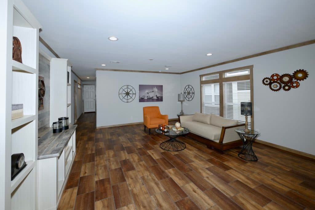 Isabel 9676 interior home features