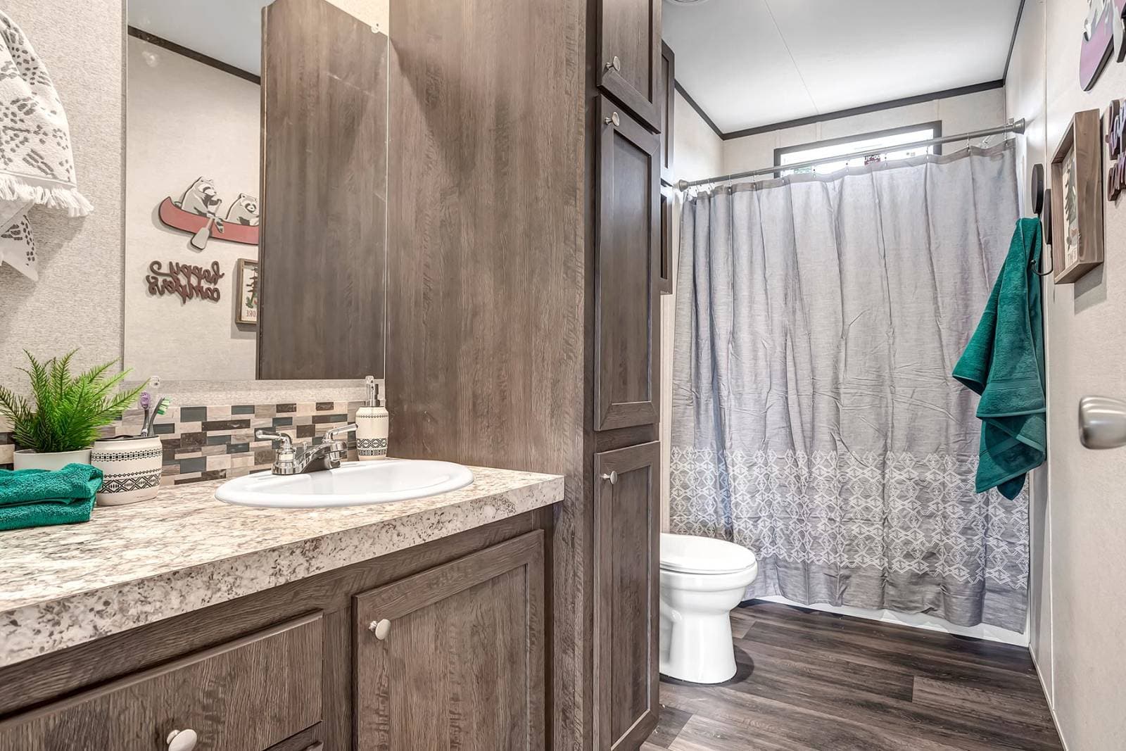 Nm3256f bathroom home features