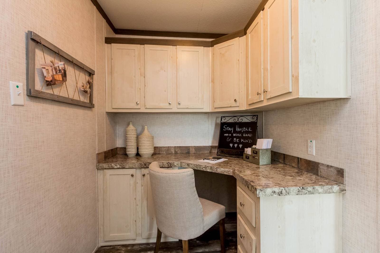 Csd3256k interior and kitchen home features