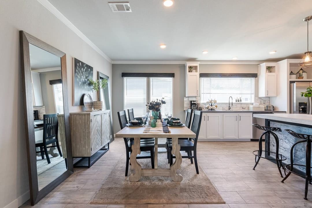 Urban value 32563a interior home features