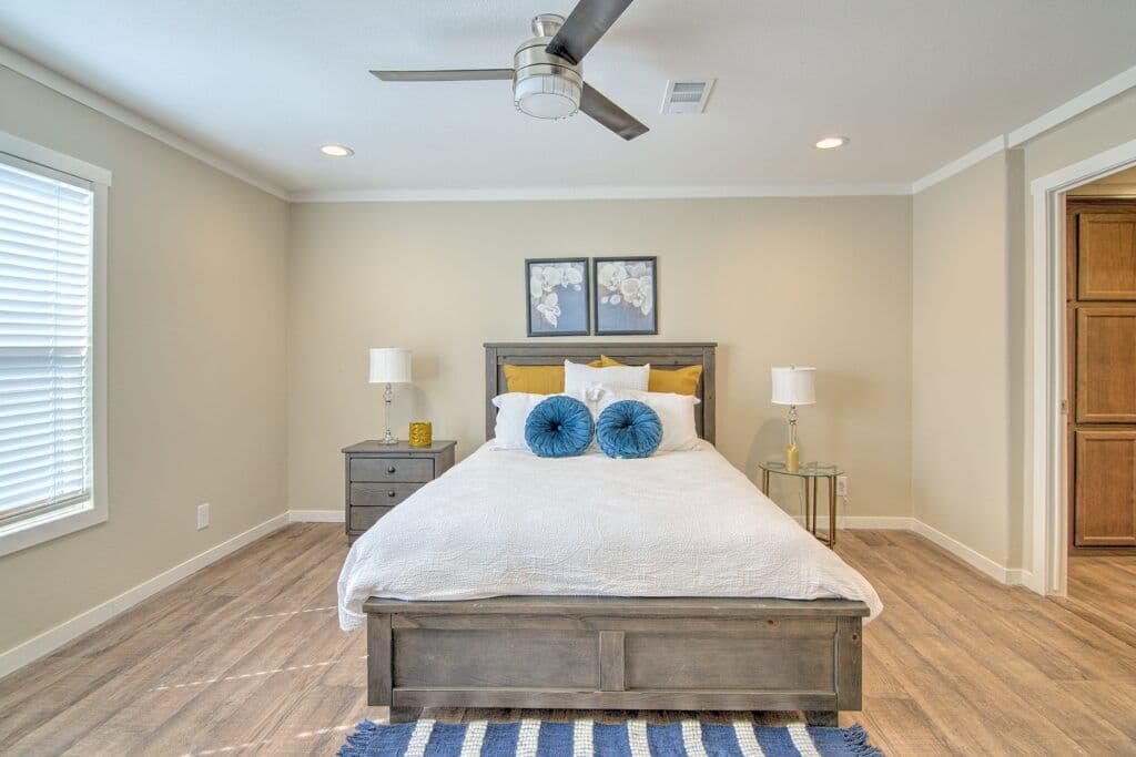 Bella 9876 bedroom home features