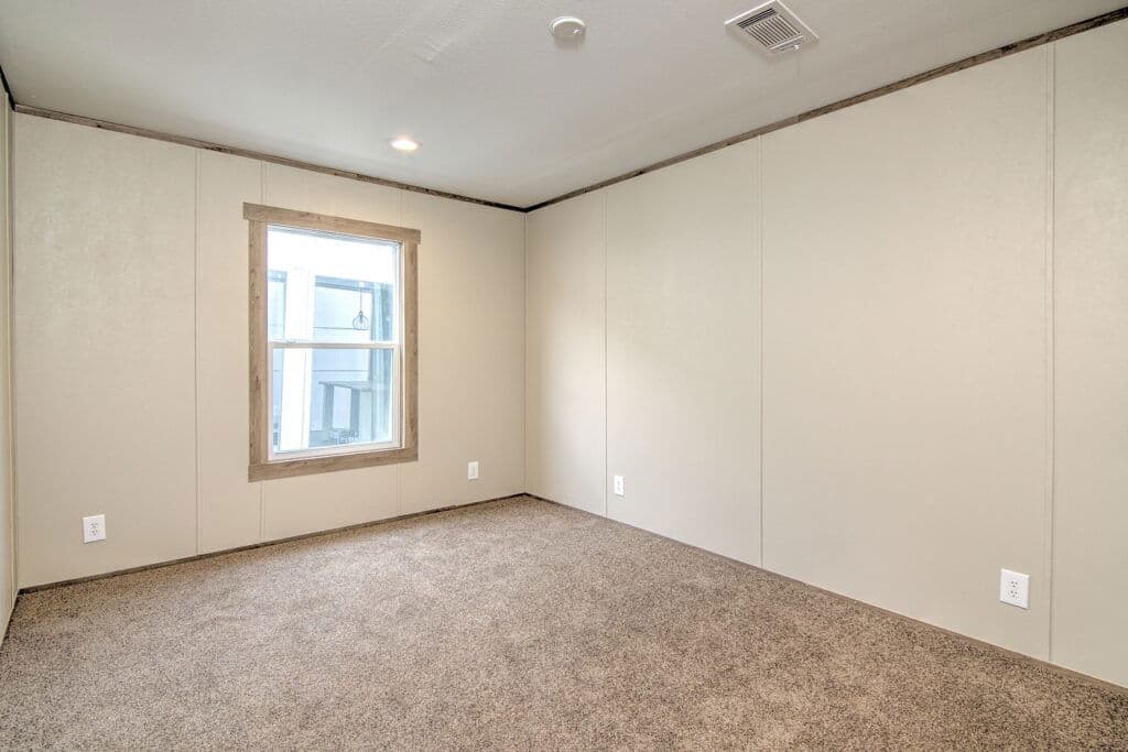 Vela 9456 bedroom home features