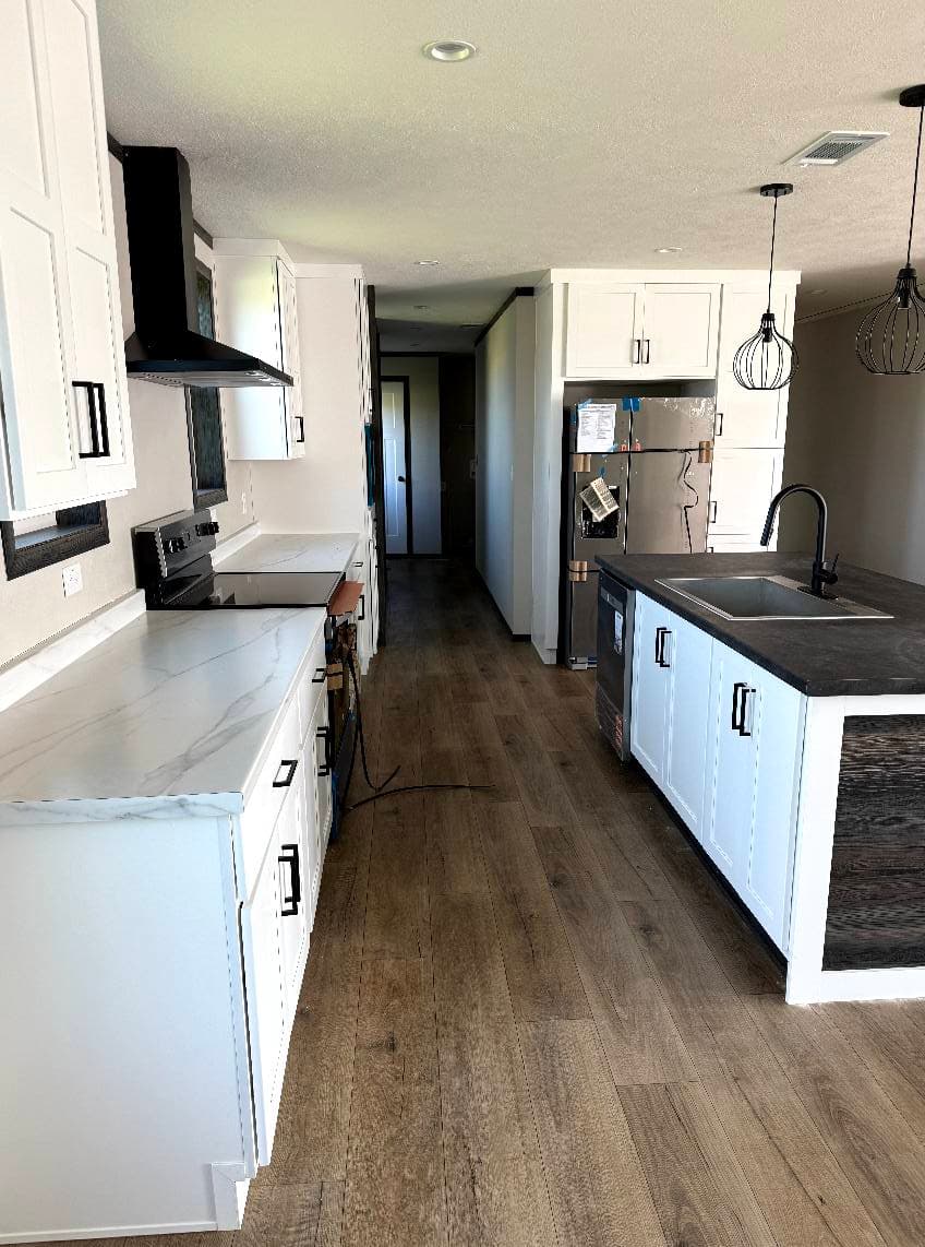 Skyline embrace 3276 kitchen home features