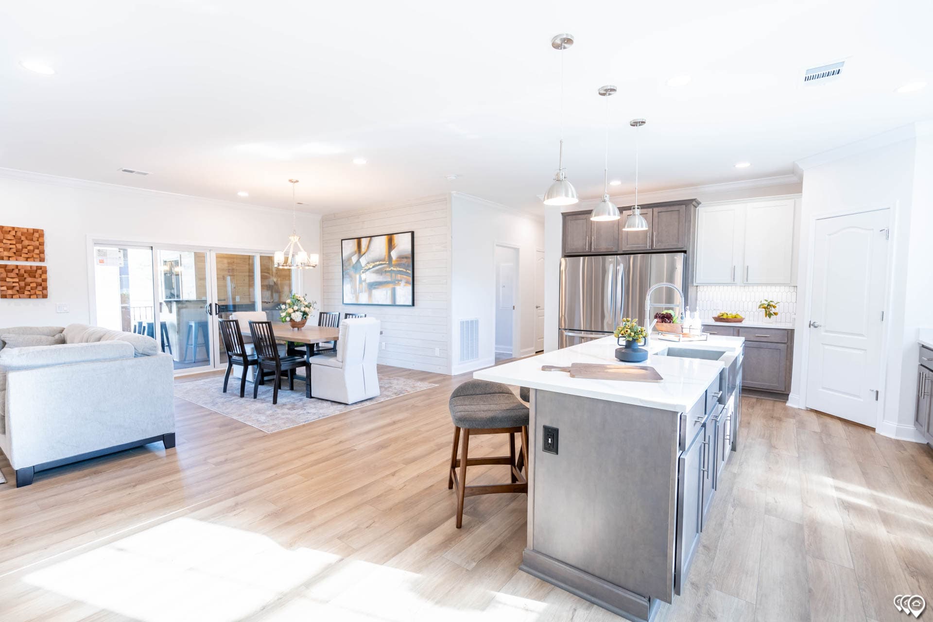 The lost creek kitchen home features