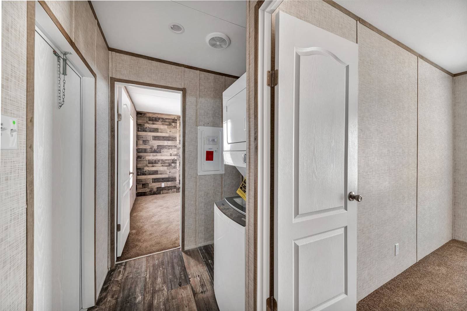 Cs1650a interior home features