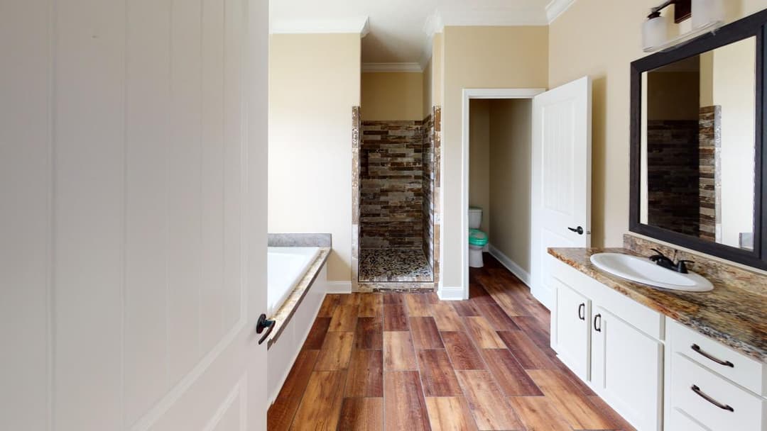 Lilly ii bathroom home features