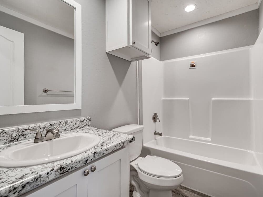 The big bo bathroom home features