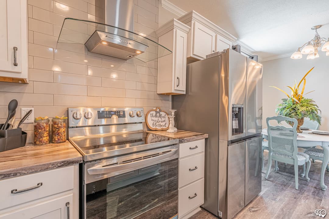 Mei kitchen home features