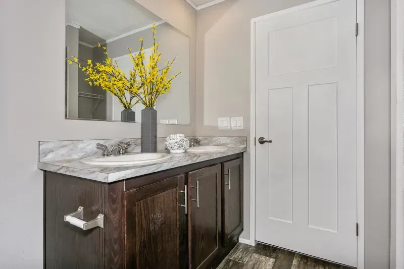 Prairie dune 8785e bathroom home features