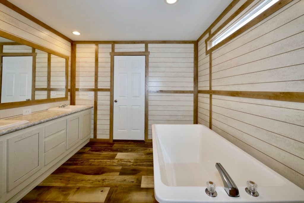 Mariana 9776 bathroom home features