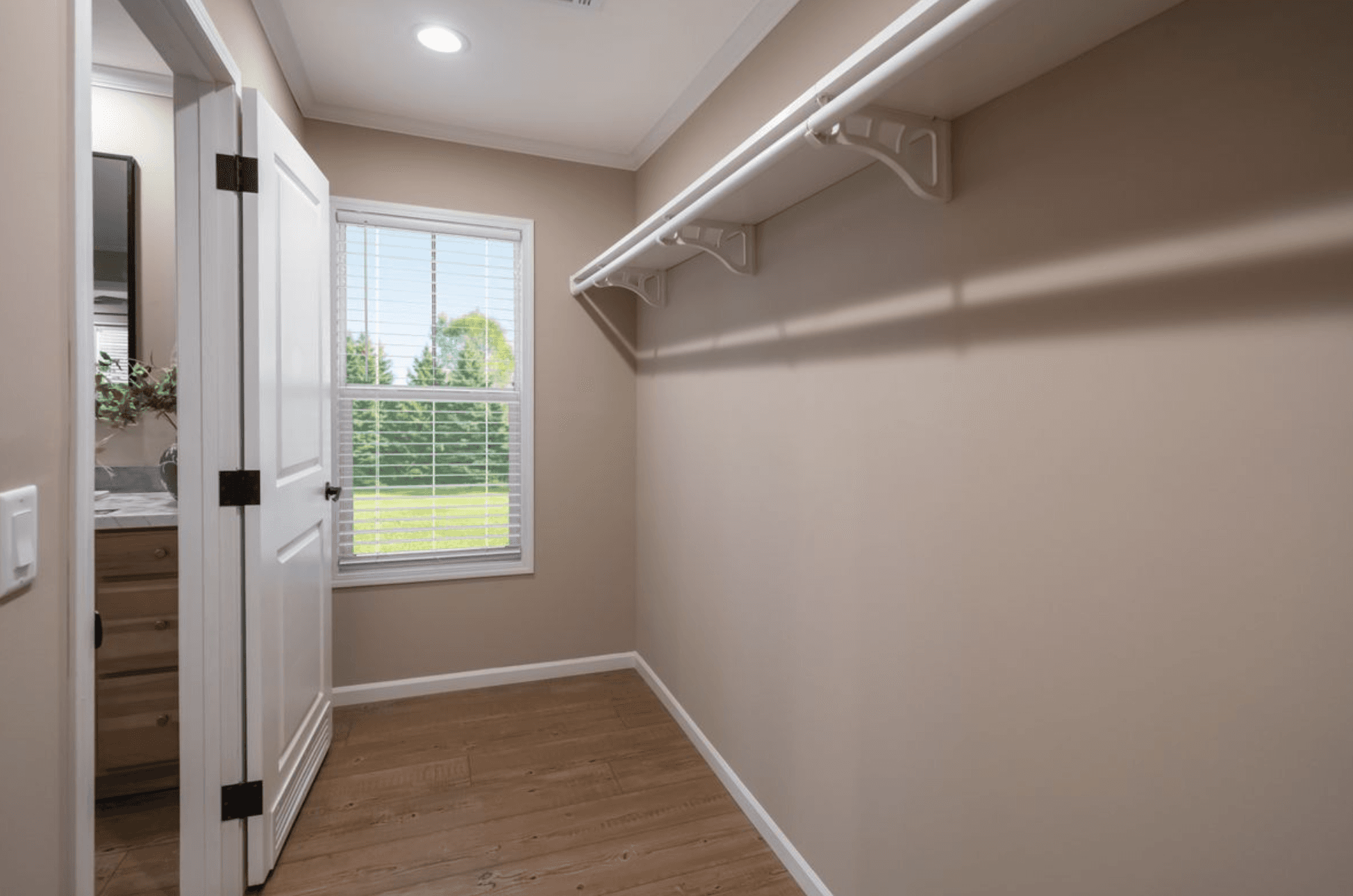 The mclemore bedroom home features
