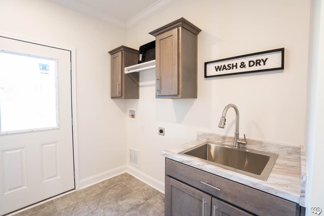 The lost creek interior home features