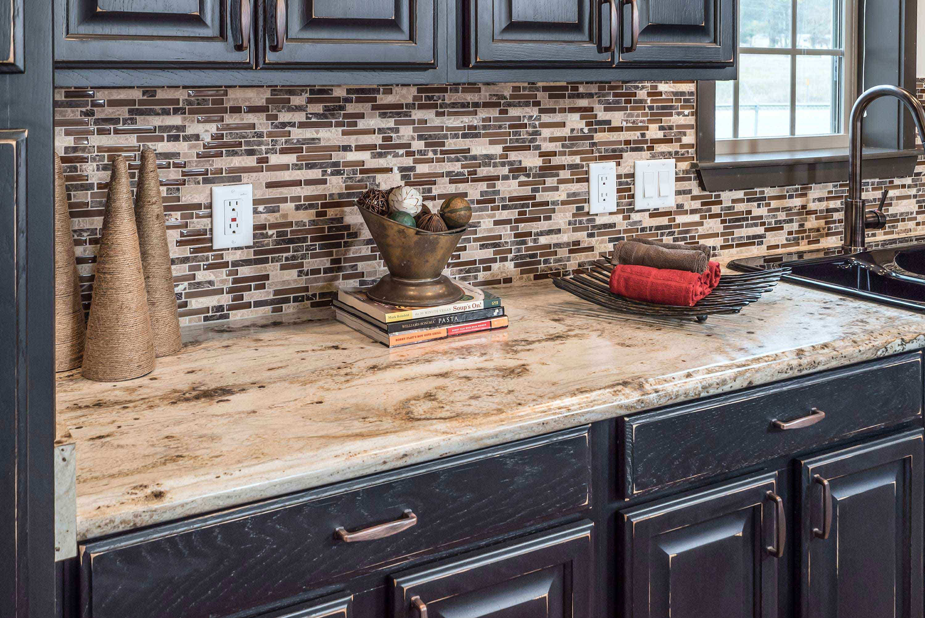 Nandina i kitchen home features