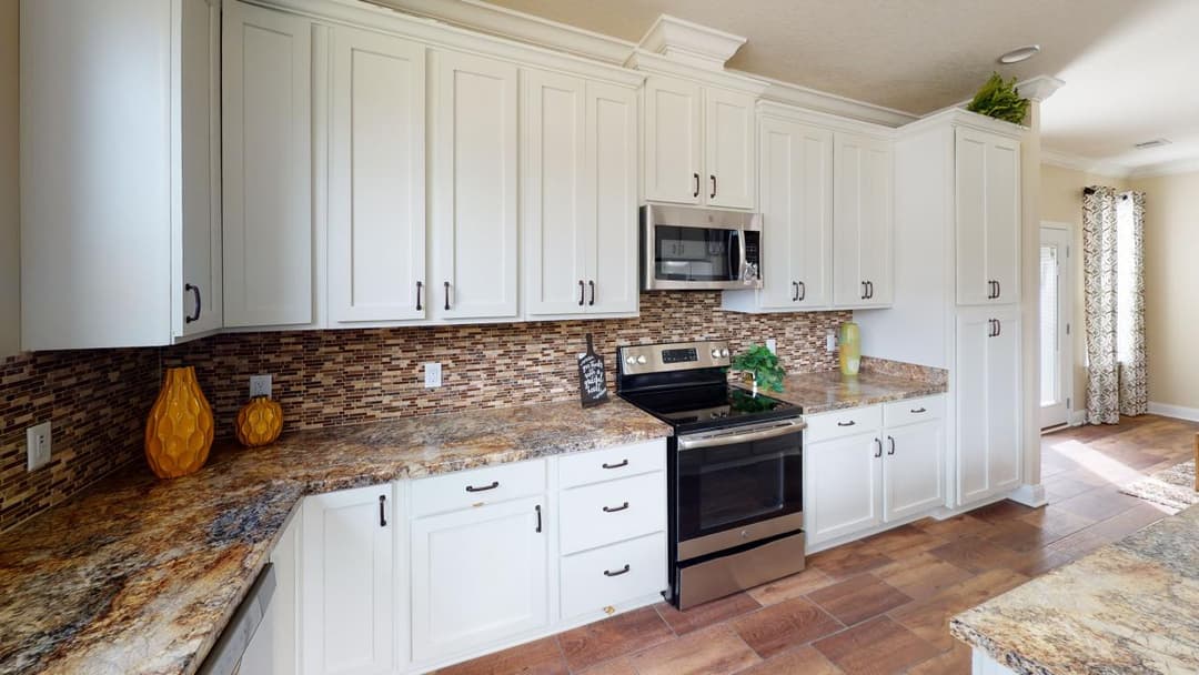 Lilly ii kitchen home features