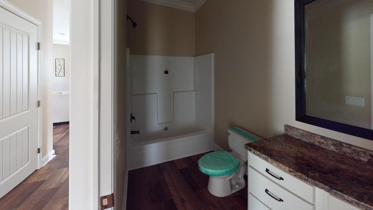 Lilly ii bathroom home features