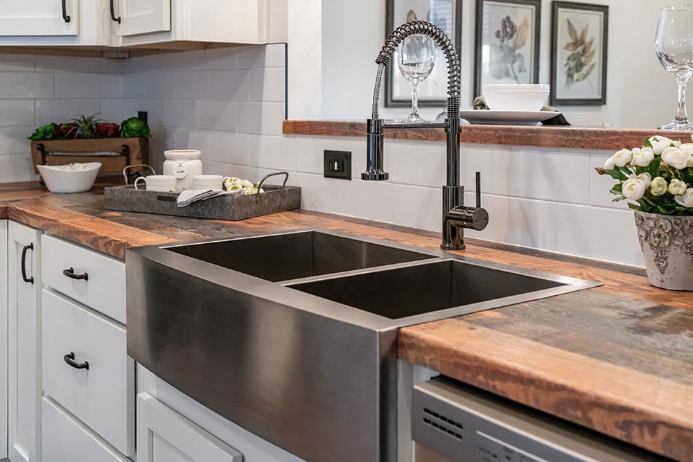 Ellistown kitchen home features