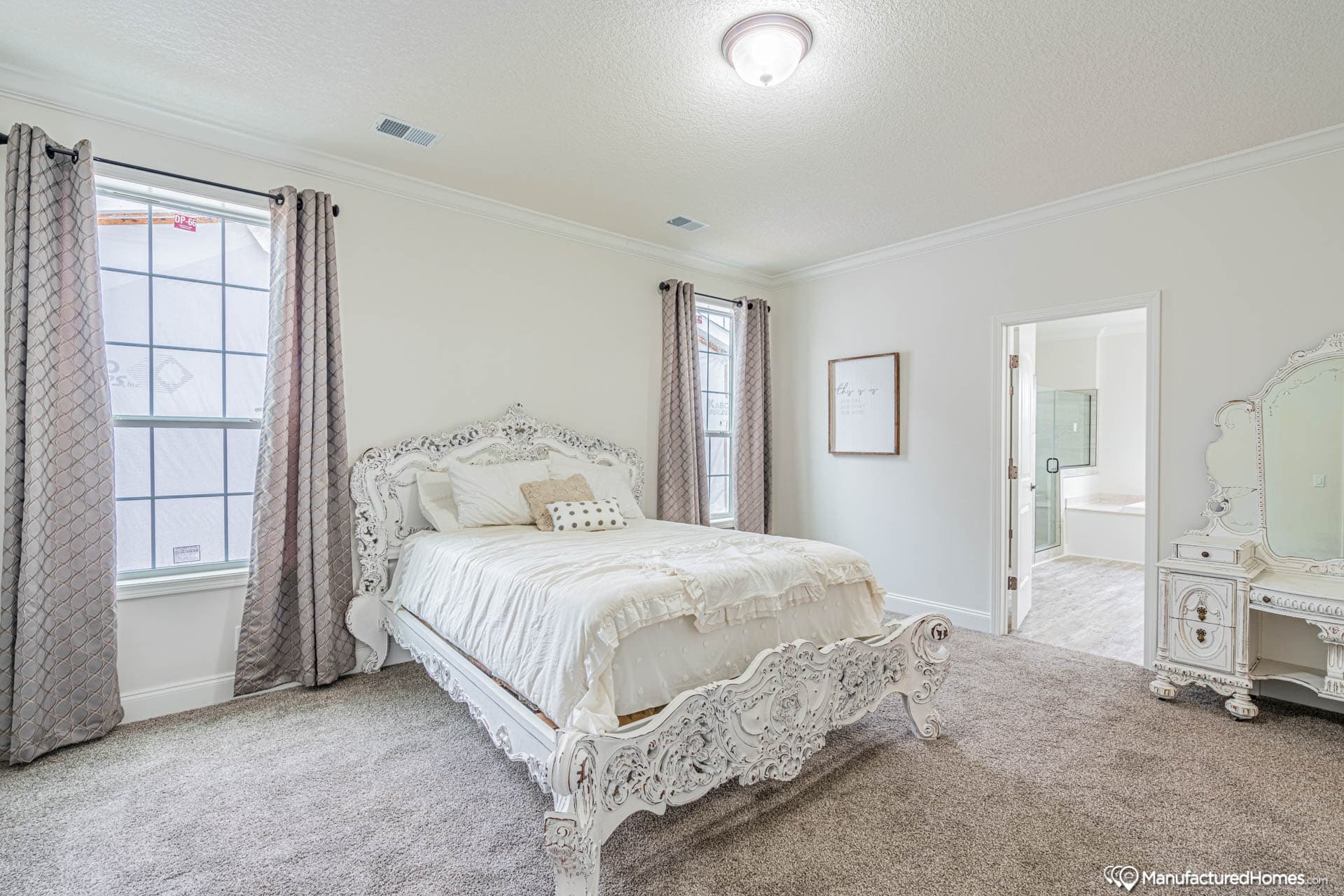 Jasmine i bedroom home features