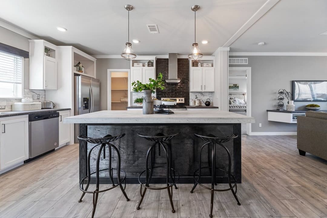 Urban value 32563a kitchen home features