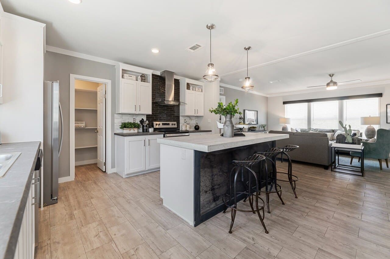 Urban value 32563a kitchen home features