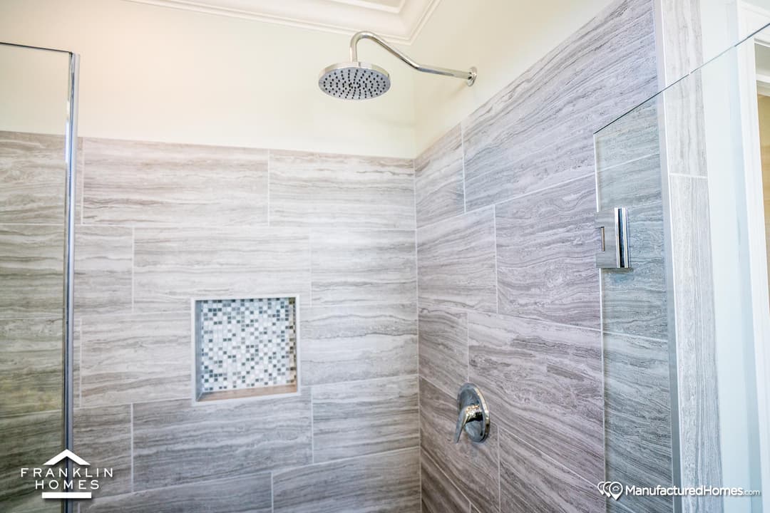 Coach house bathroom home features