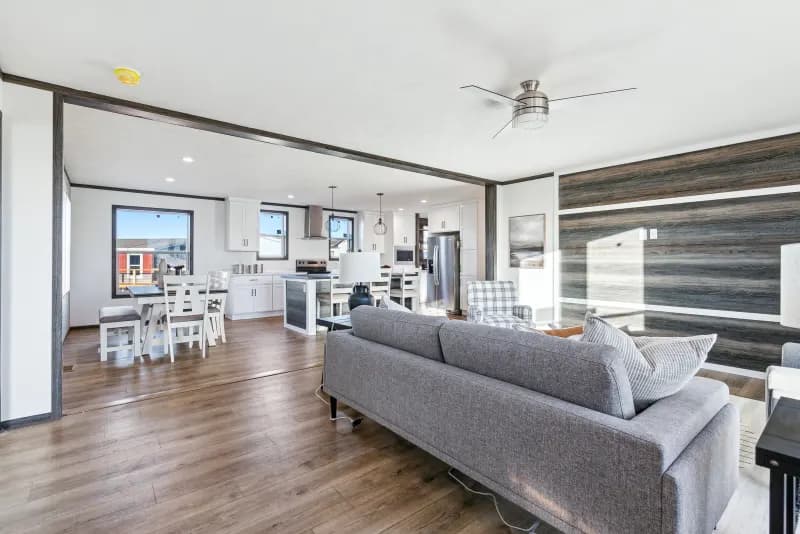 Embrace space 233 interior home features