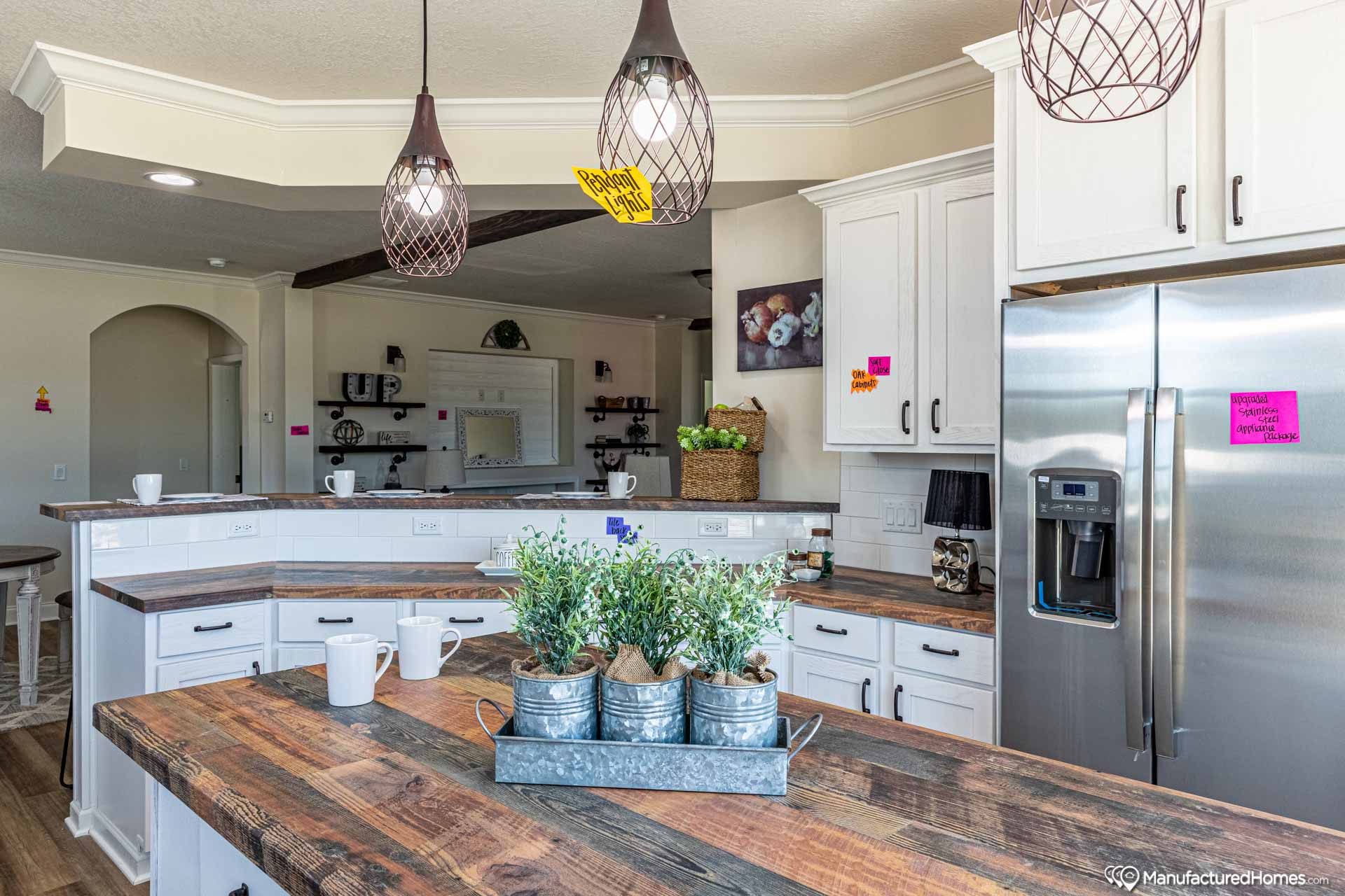 Azalea i kitchen home features